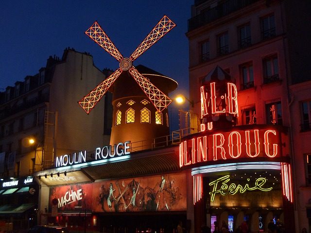 moulin-rouge-392147_640