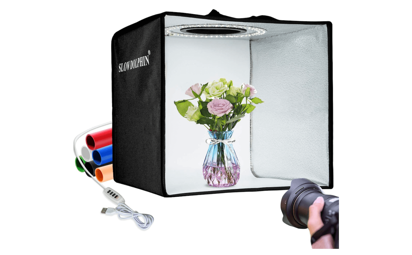 Una caja de luz para fotografía de SLOW DOLPHIN.
