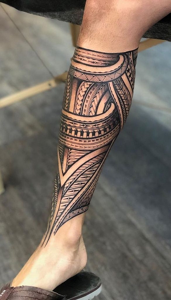 tatuaje tradicional polinesio maorí tatuaje de pantorrilla